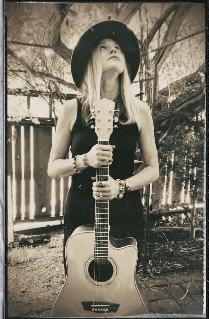 Manda Marble 2023 with guitar